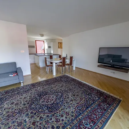 By The River Ljubljana Διαμέρισμα Curnovec