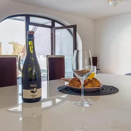 By The River Ljubljana Διαμέρισμα *