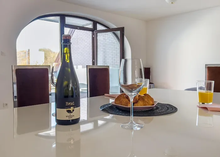 By The River Ljubljana Apartman *